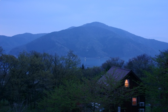 ノーザンライツの裏山より